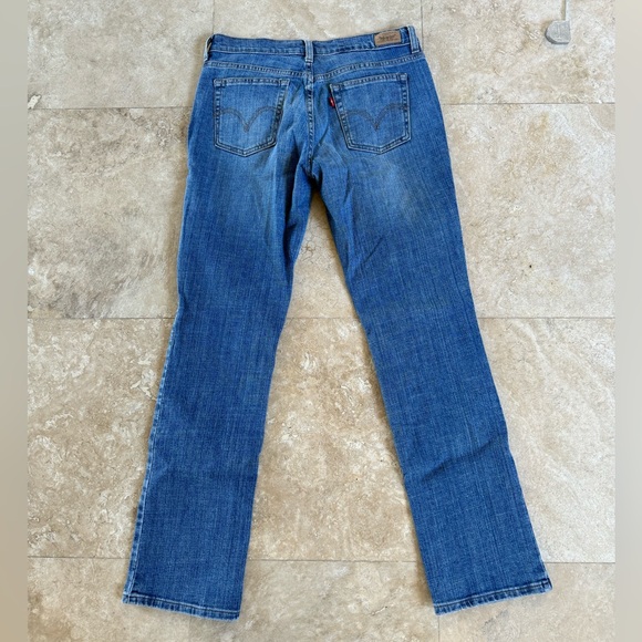 Levi’s Straight Leg 505 Jeans - Picture 5 of 7